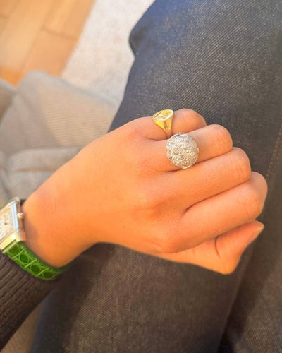 Bague 54 Bague dôme en or blanc 18 carats et diamants 58 Facettes s
