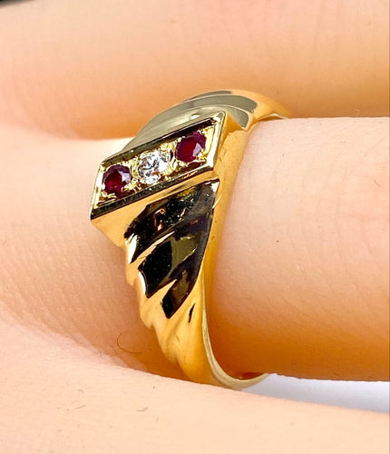 747fff0e-1aaf-40b2-e9a4-3502902e5700