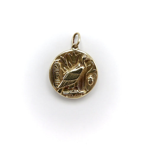 Pendentif 14K - Pendentif charm médaillon en or jaune, vautour Nekhbet 58 Facettes