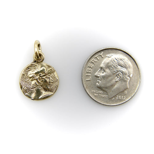 Pendentif Shiebler - Pendentif médaillon Achille guerrier en or 14k 58 Facettes A20061