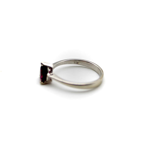 Bague 56 Bague cœur en or blanc 18k avec grenat 58 Facettes