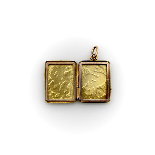 Pendentif Pendentif médaillon victorien celte rectangulaire en or 14K 58 Facettes