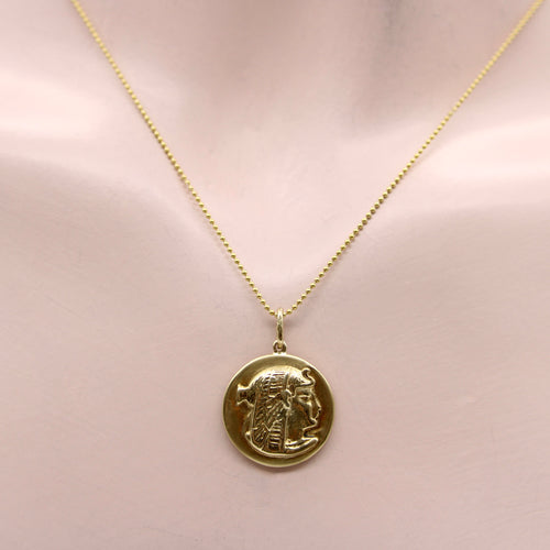 Pendentif Pendentif charme Nekhbet style Revival égyptien en or 14K 58 Facettes
