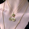 Pendentif Cute as a Button - Pendentif médaille sanglier en or 14k et rubis 58 Facettes