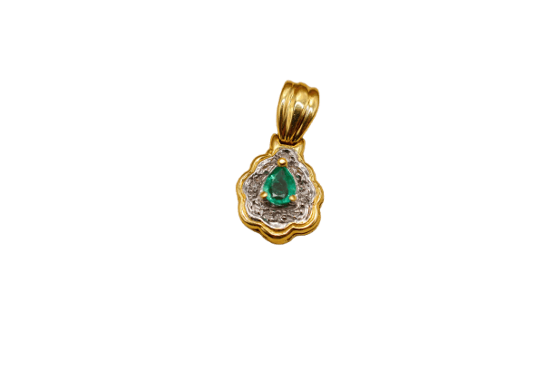 Pendentif Pendentif floral en or jaune 18 carats avec émeraude et diamants 58 Facettes 3896