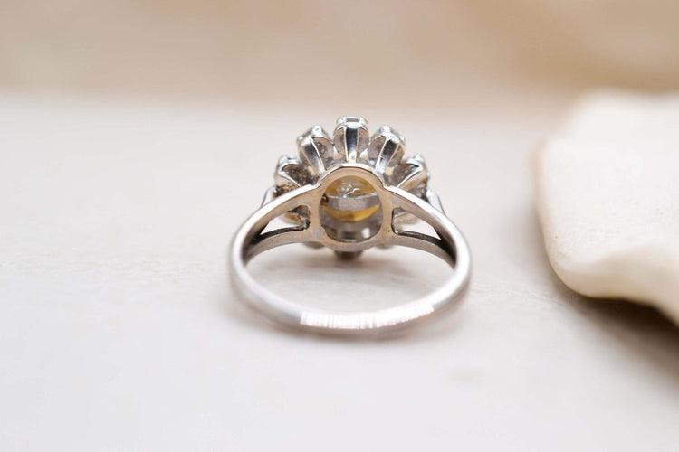 Bague 47.5 Bague circulaire perle et diamants en or blanc 18 carats 58 Facettes 3879