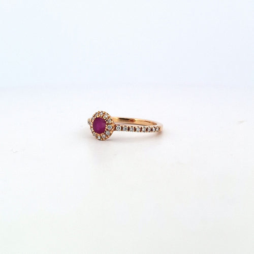 Bague 51 Bague en or jaune 18 kt avec rubis et diamants 58 Facettes