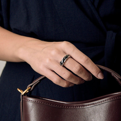 Bague 65 Chanel Ultra - Bague homme en or blanc 18 carats et céramique noire 58 Facettes BO/250020