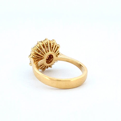 Bague 54 Bague en or jaune 18 kt avec perle Akoya et diamants 58 Facettes