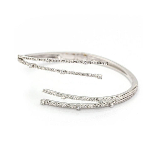 Bracelet RAY - Bracelet rigide en or blanc 18 kt et diamants 58 Facettes UKD359739LF