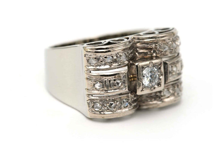 Bague 52 Bague Art déco sertie de diamants en or blanc 18 carats 58 Facettes 23386