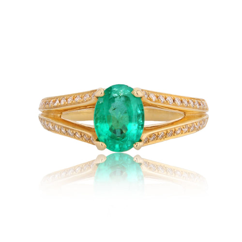 https://www.bijouxbaume.com/upload/image/bague-contemporaine-or-jaune-emeraude-diamants-p-image-180364-grande.jpg