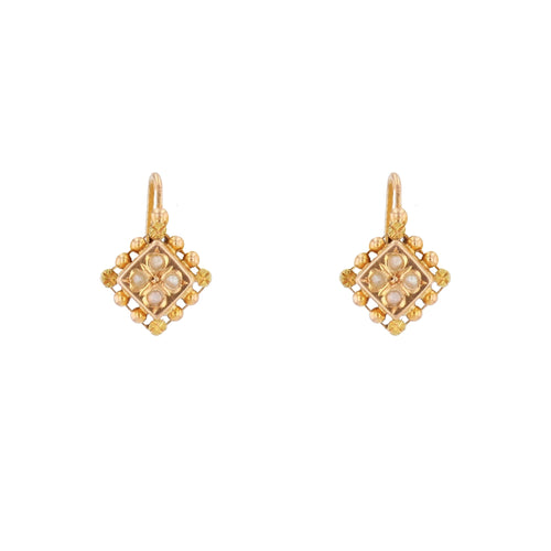https://www.bijouxbaume.com/upload/image/boucles-d-oreilles-petites-dormeuses-perles-fines-p-image-176717-grande.jpg