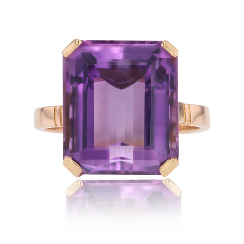 https://www.bijouxbaume.com/upload/image/bague-cocktail-amethyste-or-p-image-176675-grande.jpg