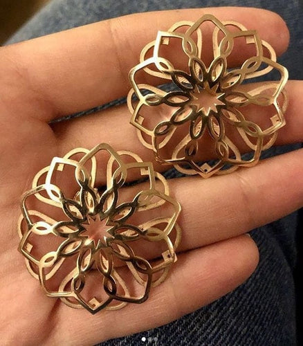 Boucles d'oreilles Boucles d'oreilles rosette en or rose 58 Facettes ME115