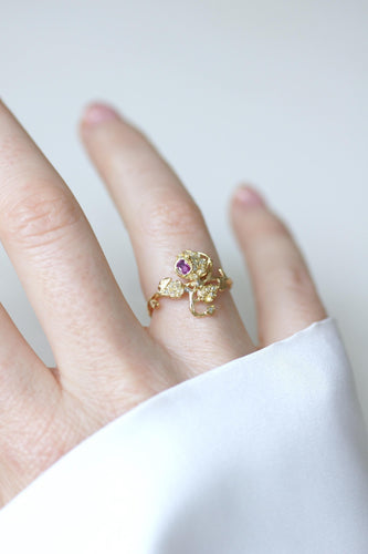 Bague 52.5 Bague ancienne rose en or jaune 18 ct rubis et diamants 58 Facettes