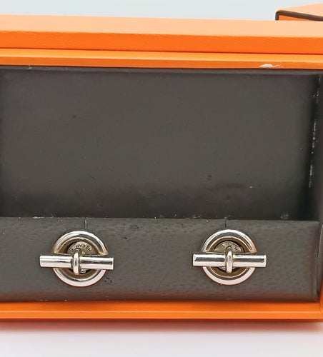 49ce84cf-f4d2-4ee9-b9d1-6a5d1a0cc100