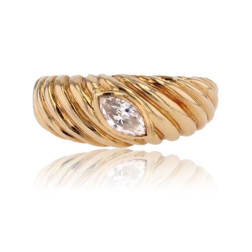 https://www.bijouxbaume.com/upload/image/bague-or-jaune-diamant-marquise-p-image-164512-grande.jpg