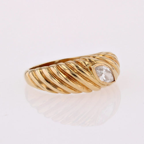 https://www.bijouxbaume.com/upload/image/bague-or-jaune-diamant-marquise-p-image-164515-grande.jpg