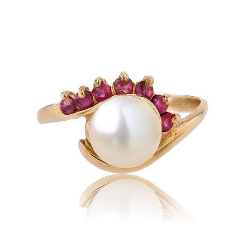 https://www.bijouxbaume.com/upload/image/bague-or-jaune-perle-de-culture-et-rubis-p-image-164481-grande.jpg
