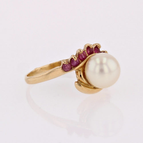 https://www.bijouxbaume.com/upload/image/bague-or-jaune-perle-de-culture-et-rubis-p-image-164484-grande.jpg