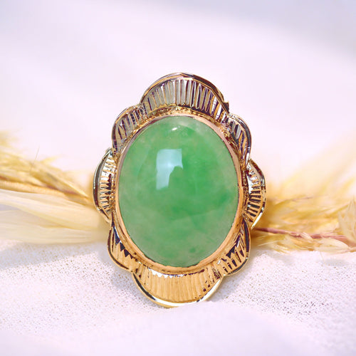 https://www.bijouxbaume.com/upload/image/bague-ancienne-jade-et-or-p-image-163639-grande.jpg