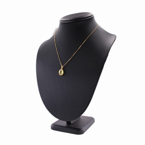 https://www.bijouxbaume.com/upload/image/pendentif-peridot-cabochon-et-sa-fine-chaine-en-or-jaune-p-image-162832-grande.jpg