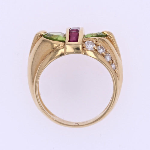 https://www.bijouxbaume.com/upload/image/bague-chevaliere-peridot-diamants-et-rubis-p-image-162748-grande.jpg