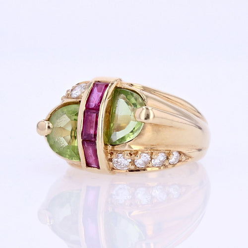 https://www.bijouxbaume.com/upload/image/bague-chevaliere-peridot-diamants-et-rubis-p-image-162738-grande.jpg