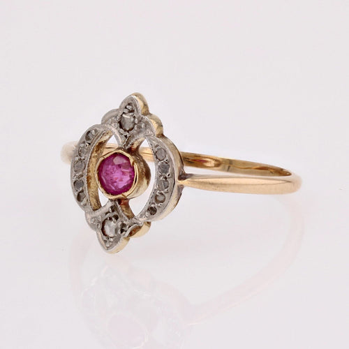 https://www.bijouxbaume.com/upload/image/bague-ancienne-rubis-et-diamants-tailles-en-rose-p-image-157972-grande.jpg