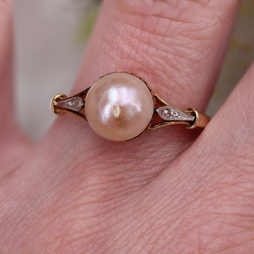 https://www.bijouxbaume.com/upload/image/bague-ancienne-perle-et-diamants-tailles-en-rose-p-image-155799-grande.jpg