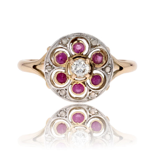 https://www.bijouxbaume.com/upload/image/bague-ronde-rubis-et-diamants-ancienne-p-image-155365-grande.jpg