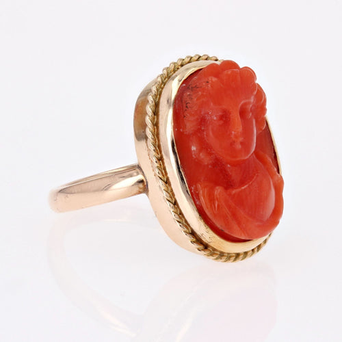 https://www.bijouxbaume.com/upload/image/bague-ancienne-camee-corail-et-or-p-image-155194-grande.jpg