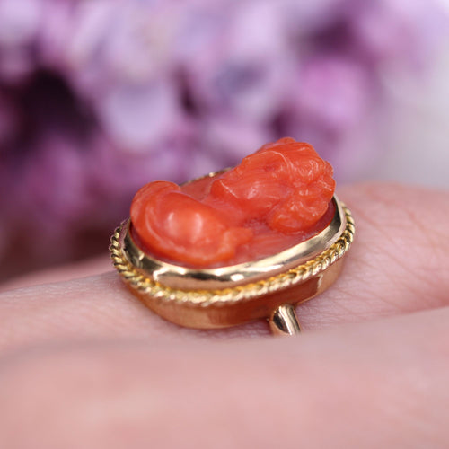 https://www.bijouxbaume.com/upload/image/bague-ancienne-camee-corail-et-or-p-image-155197-grande.jpg