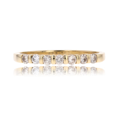https://www.bijouxbaume.com/upload/image/demi-alliance-or-jaune-diamants-occasion-p-image-154890-grande.jpg