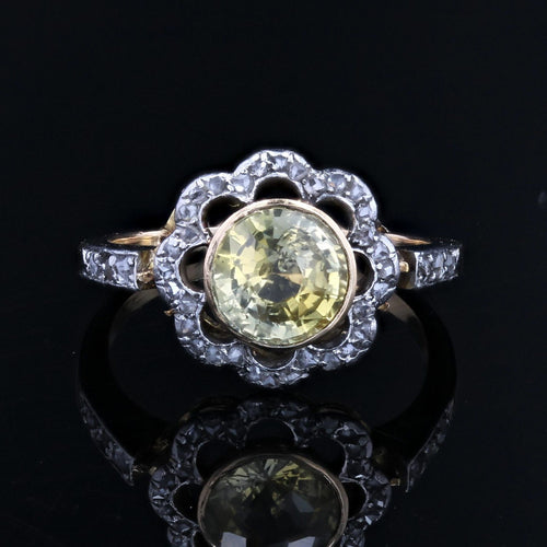 https://www.bijouxbaume.com/upload/image/bague-ancienne-fleur-saphir-jaune-et-diamants-p-image-153571-grande.jpg