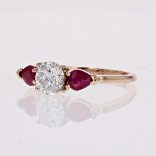 https://www.bijouxbaume.com/upload/image/bague-diamant-et-rubis-tailles-en-poire-p-image-153095-grande.jpg