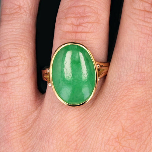 https://www.bijouxbaume.com/upload/image/bague-jade-vintage-en-or-p-image-173649-grande.jpg