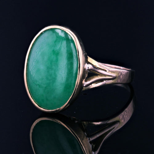 https://www.bijouxbaume.com/upload/image/bague-jade-vintage-en-or-p-image-147556-grande.jpg