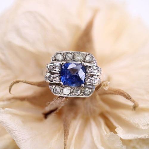 https://www.bijouxbaume.com/upload/image/bague-art-deco-saphir-et-diamants-p-image-147174-grande.jpg
