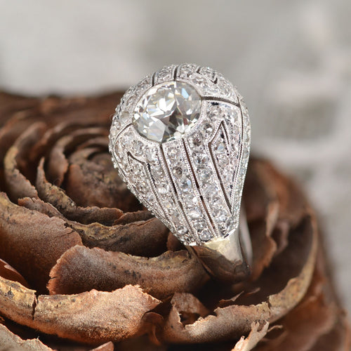https://www.bijouxbaume.com/upload/image/bague-dome-diamants-ancienne-p-image-136383-grande.jpg