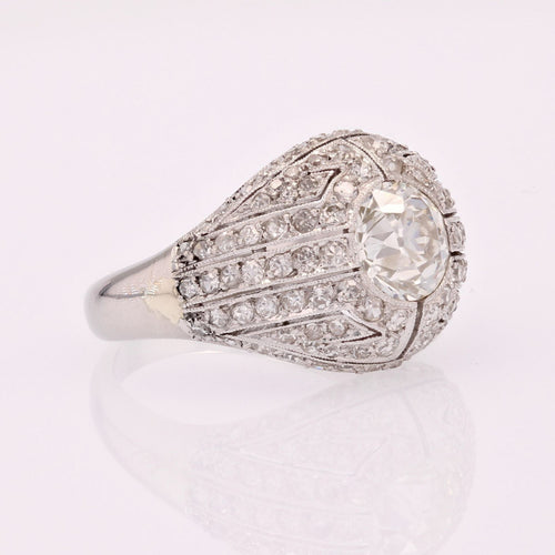 https://www.bijouxbaume.com/upload/image/bague-dome-diamants-ancienne-p-image-136379-grande.jpg