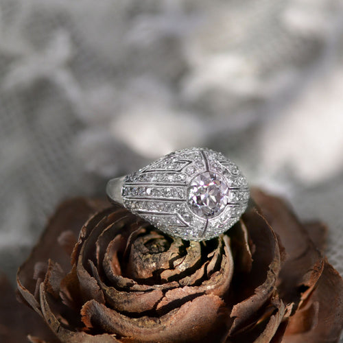 https://www.bijouxbaume.com/upload/image/bague-dome-diamants-ancienne-p-image-136381-grande.jpg