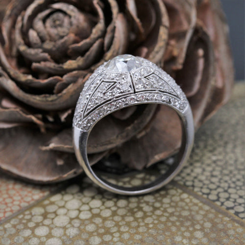 https://www.bijouxbaume.com/upload/image/bague-dome-diamants-ancienne-p-image-136390-grande.jpg