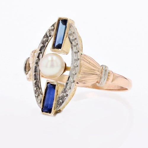 https://www.bijouxbaume.com/upload/image/bague-art-deco-perle-saphirs-2-ors-p-image-132845-grande.jpg