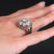 https://www.bijouxbaume.com/upload/image/bague-marguerite-de-diamants-sur-fils-d-or-p-image-129004-grande.jpg