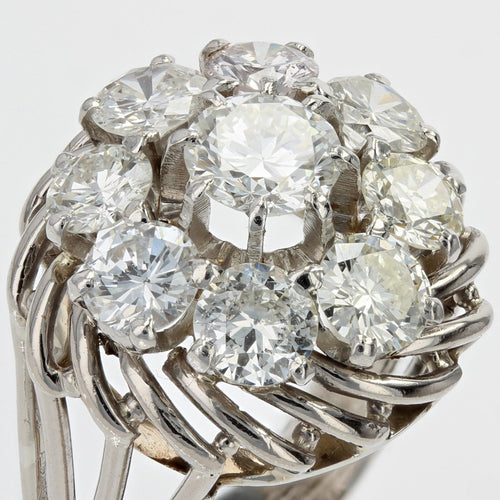 https://www.bijouxbaume.com/upload/image/bague-marguerite-de-diamants-sur-fils-d-or-p-image-128871-grande.jpg