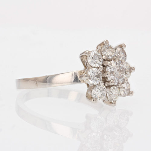 https://www.bijouxbaume.com/upload/image/bague-diamants-marguerite-carree-p-image-125167-grande.jpg