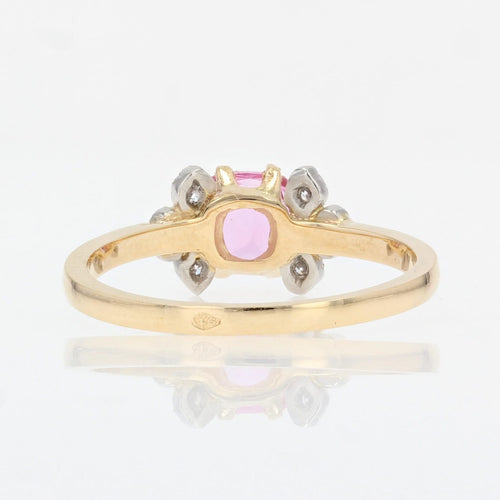 https://www.bijouxbaume.com/upload/image/fine-bague-saphir-rose-et-diamants-p-image-124812-grande.jpg