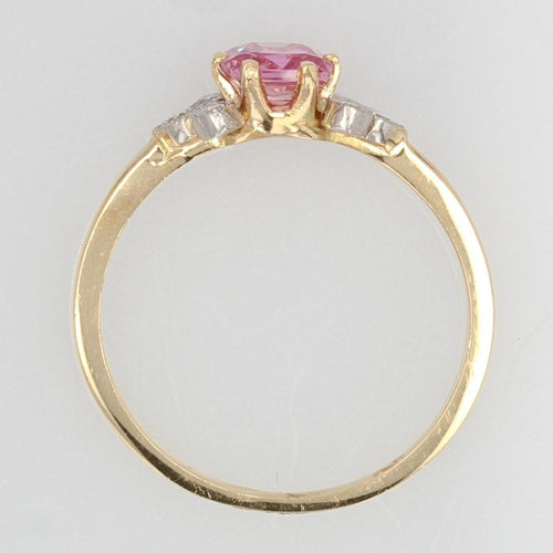 https://www.bijouxbaume.com/upload/image/fine-bague-saphir-rose-et-diamants-p-image-124804-grande.jpg